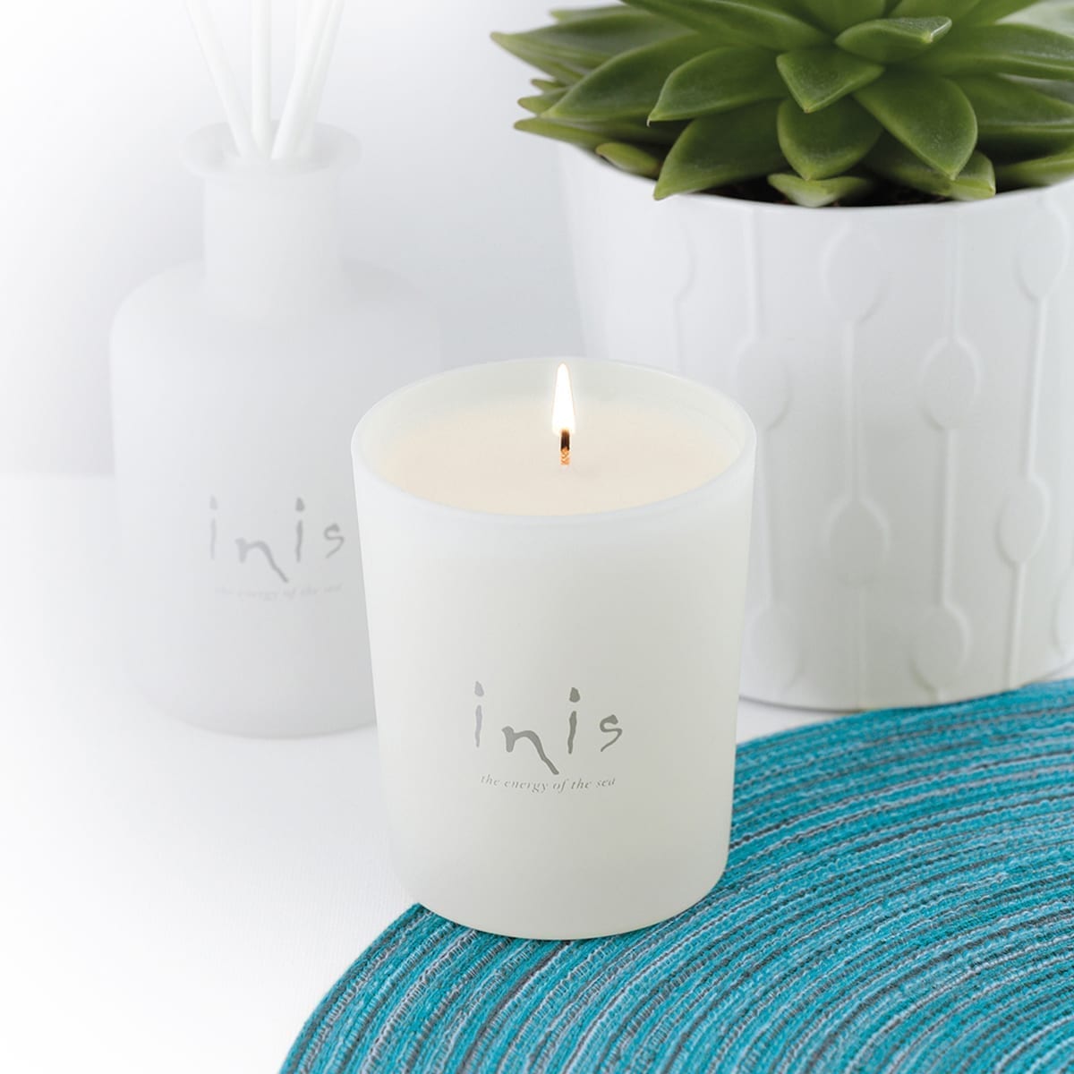 Inis Scented Candle 190g