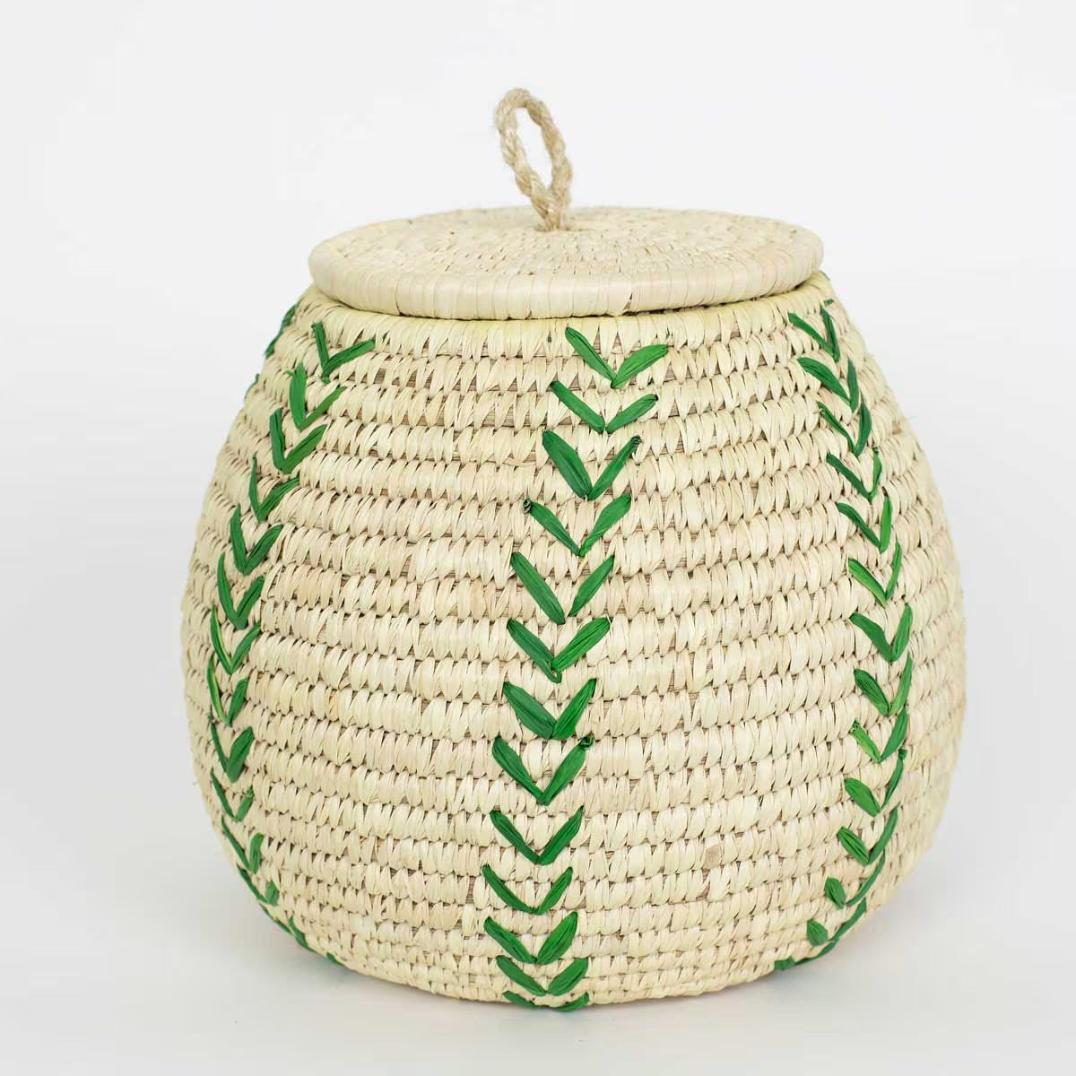 Palm flower basket with lid by A World Of Craft