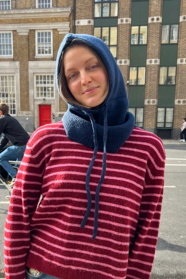 Øst Cashmere Hood Navy