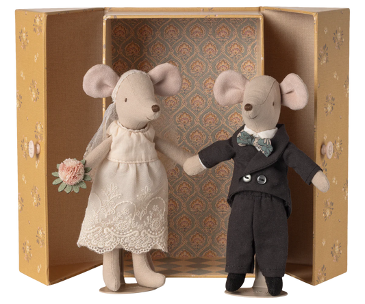 Maileg wedding mice