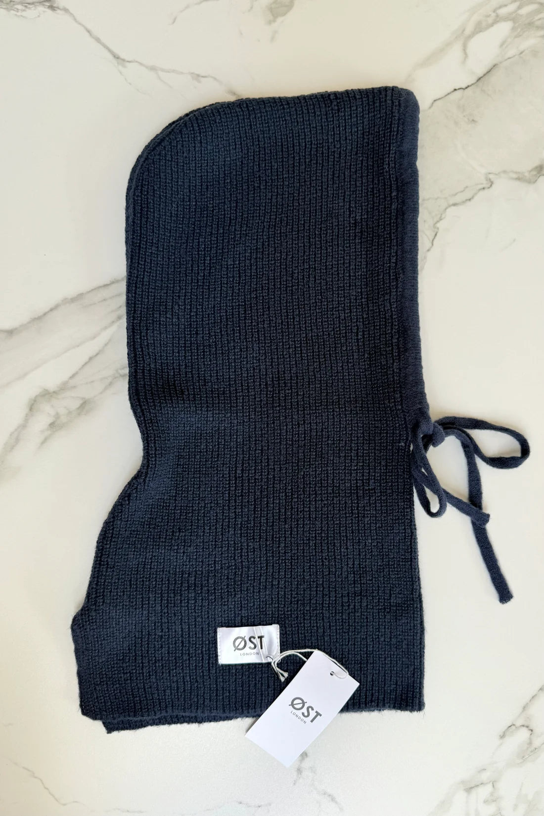Øst Cashmere Hood Navy