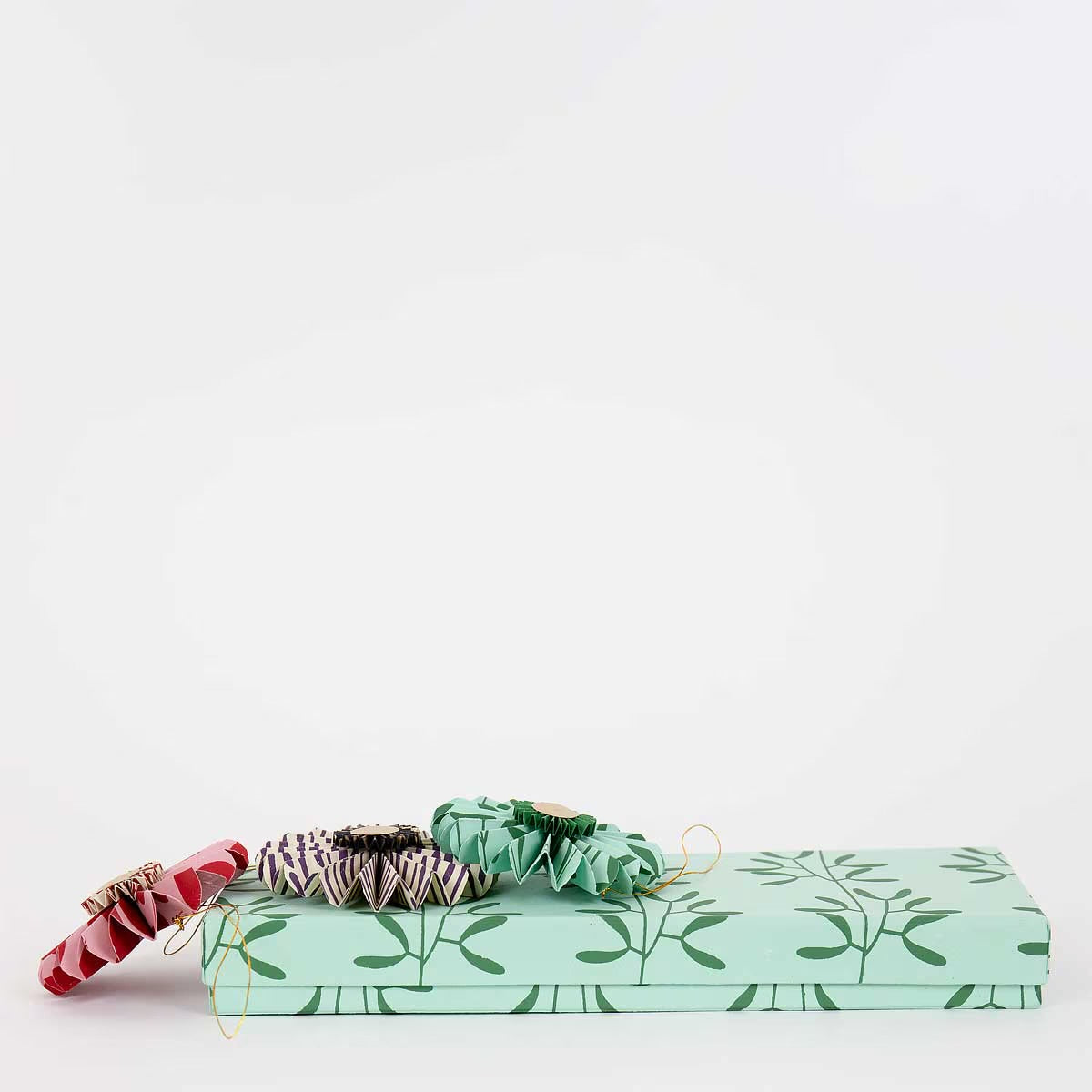 PRALINES Christmas ornament 3-pack