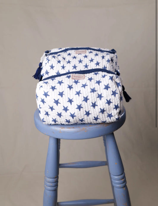 QUILTED WASH BAG - BLUE STARS